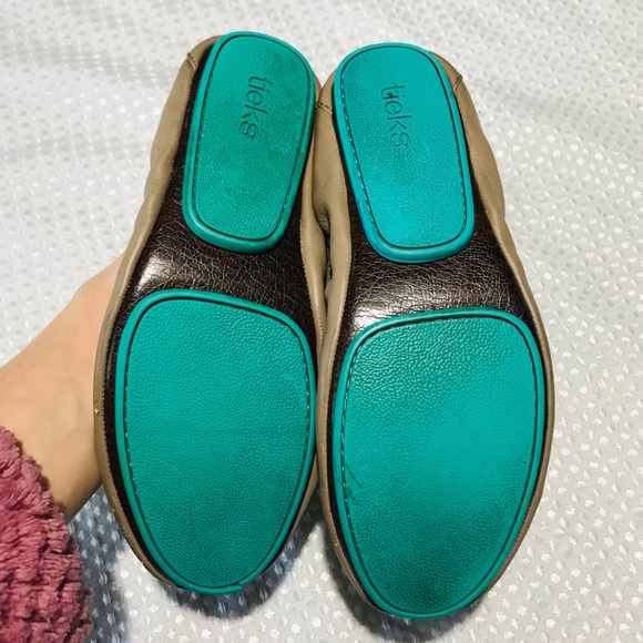 Tieks taupe flats - Picture 13 of 14